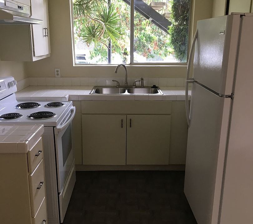 1st image of 425 W Roosevelt Ave APT 1