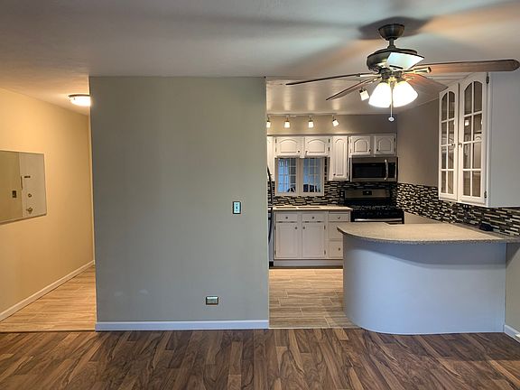 3rd image of 5000 Carriageway Dr APT 315