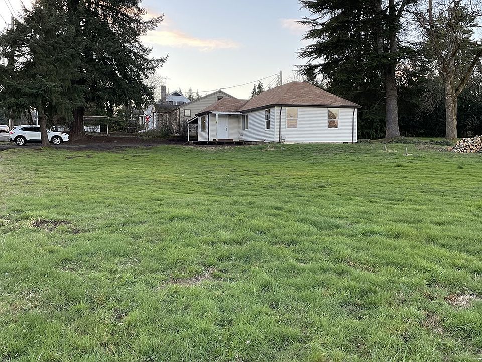 2nd image of 1121 Gales Creek Rd