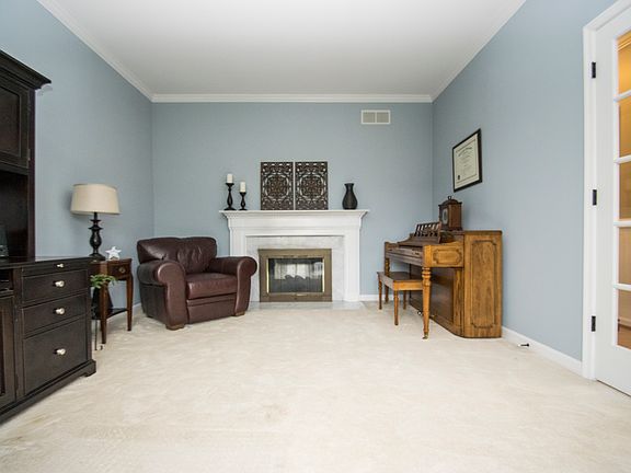 5th image of 1107 Seaford Ct