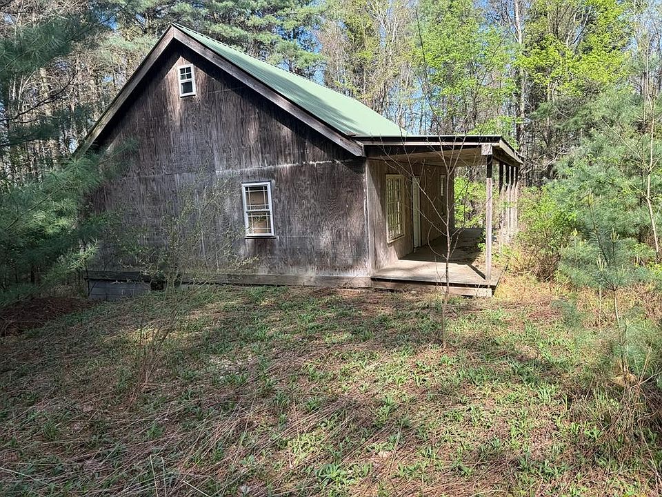 1st image of 144 Pineywood Rd