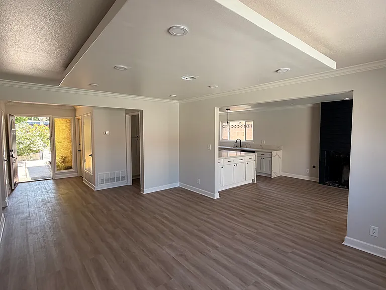 38459 2nd St E — Photo 5