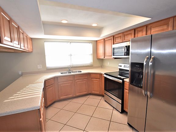 4th image of 2616 Verde Ln