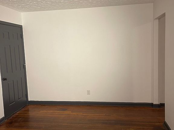 3rd image of 744 Lilley Ave #744