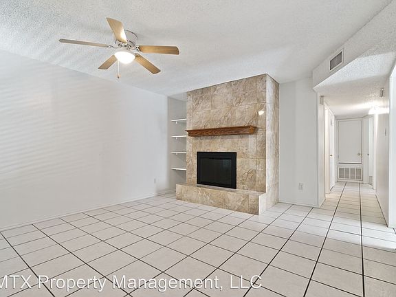 2nd image of 153 Coers Dr APT 2