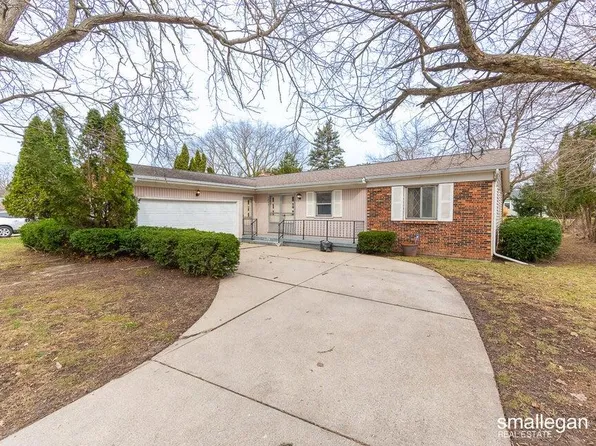 1237 Dale Ct NE, Grand Rapids, MI 49505