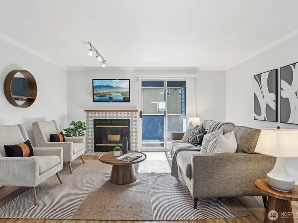260 Newport Way NW #C24, Issaquah, WA 98027