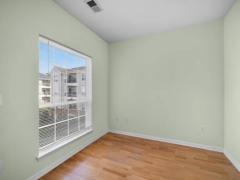 4860 Eisenhower Ave #391 — Photo 11