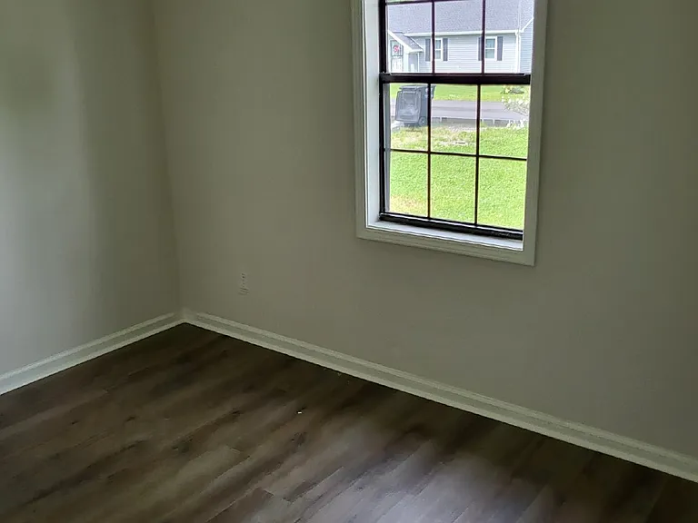 820 Smith Ave — Photo 15