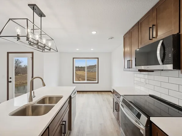 18042 Walnut Cir, Big Lake, MN 55309