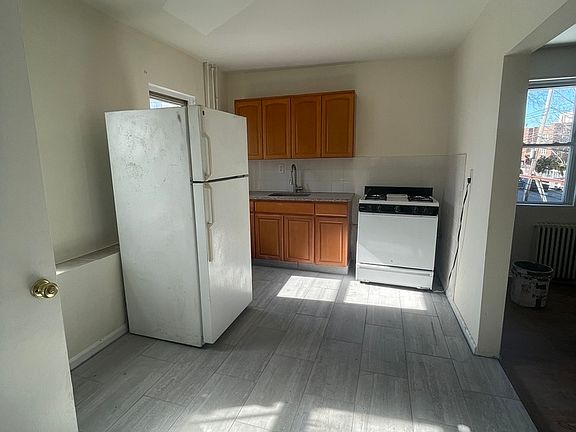 2nd image of 14-34 27th Ave #2A