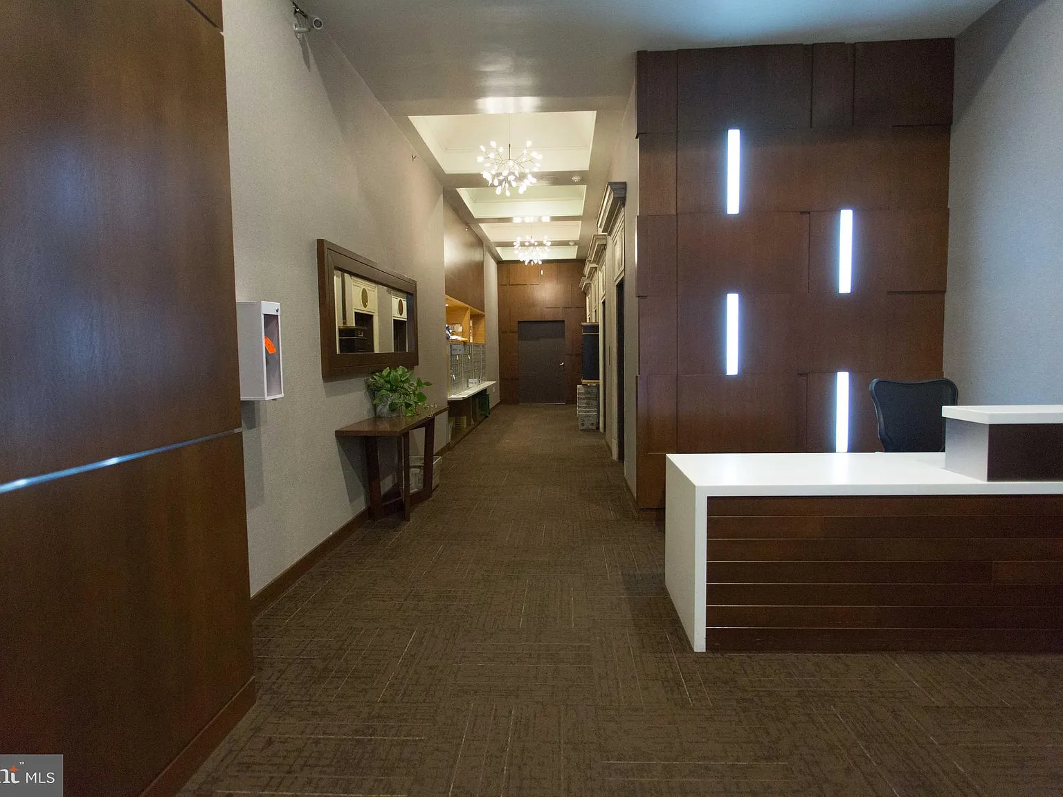 1 bed, 613 sqft, $2,110 — Photo 3