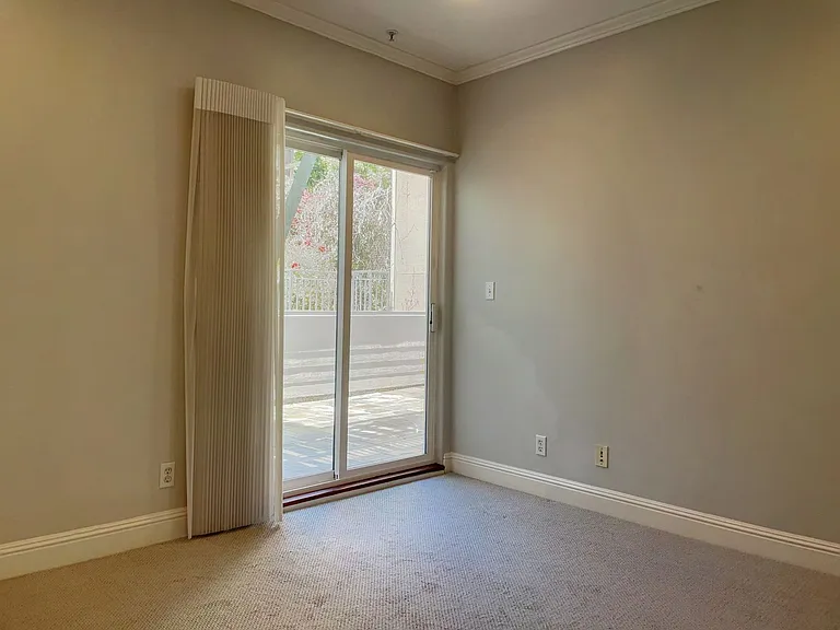 1115 Divisadero St #1 — Photo 18