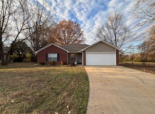 12 Springwater Cv, Cabot, AR 72023