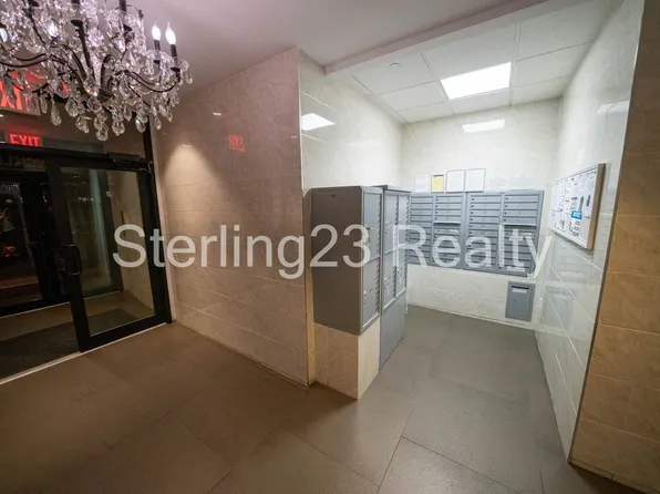 45 Hinckley Place image 17 of 20