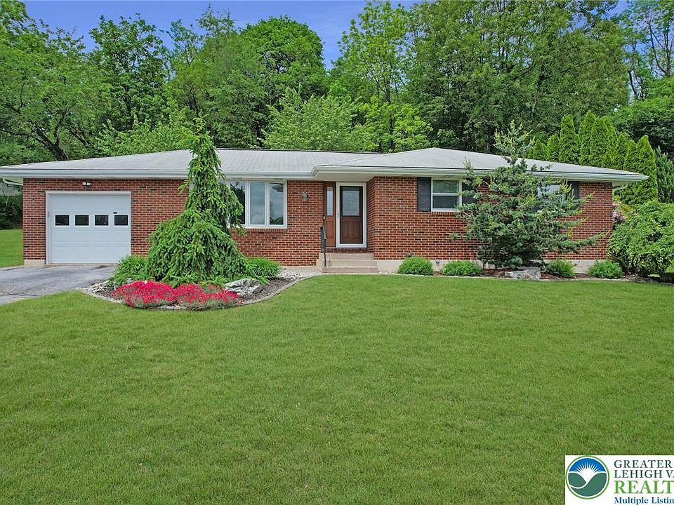 7320 W Hillcrest Ln, Slatington, PA 18080 | Zillow