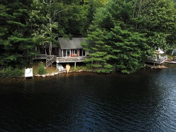 3759 Jacobs Ladder Rd, Becket, MA 01223