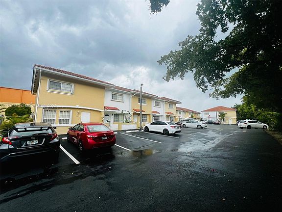3rd image of 355 NW 109th Ave APT 602