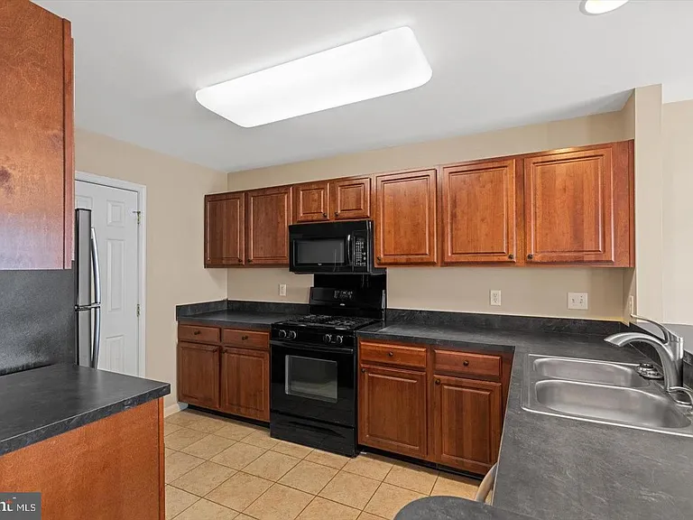 233 Thrush Dr — Photo 13