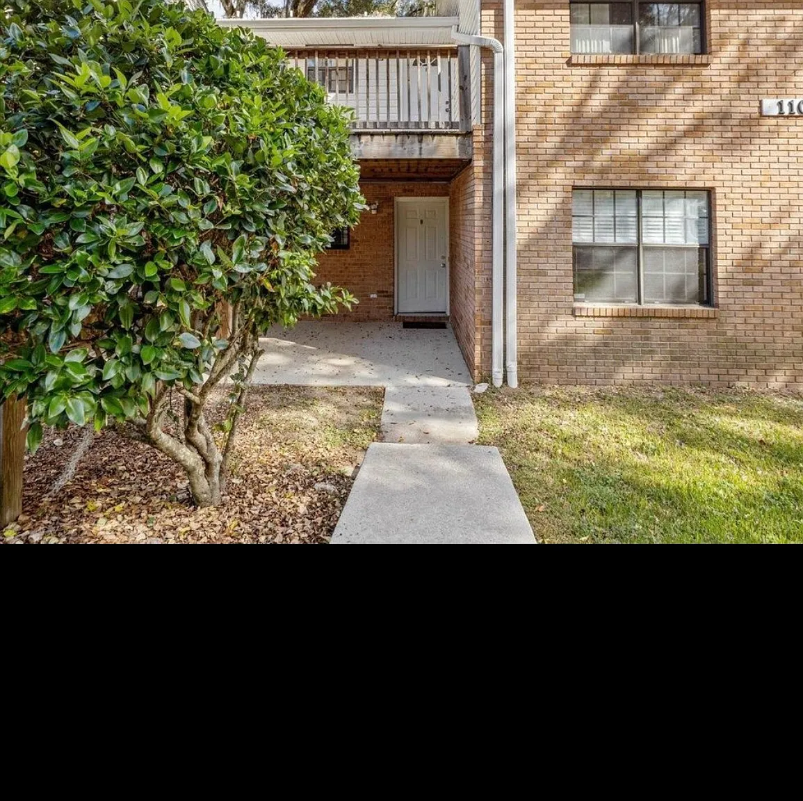 2 bed, 888 sqft, $1,200 — Photo 2
