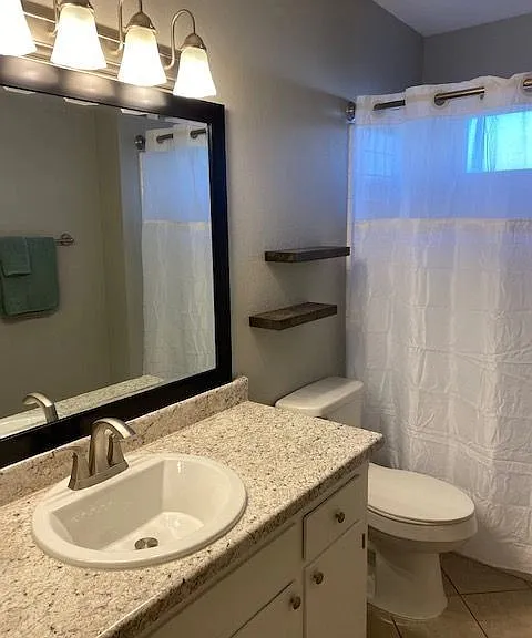 Shasta Villa Apartments — Photo 7