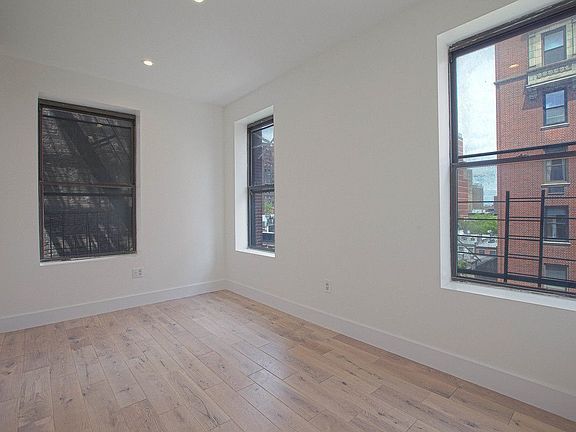 5th image of 1442 Lexington Ave #7E