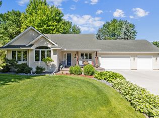5273 53rd Cir NE, Albertville, MN 55301