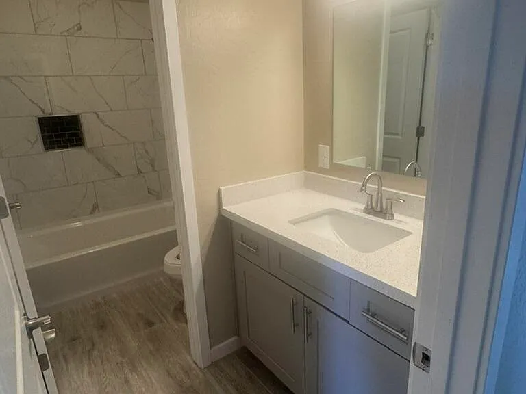 15235 S Country Club Dr — Photo 10