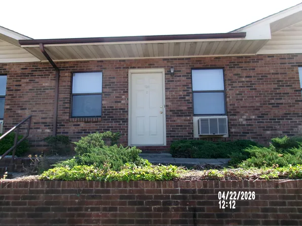 739 9th Ave NE #739, Hickory, NC 28601