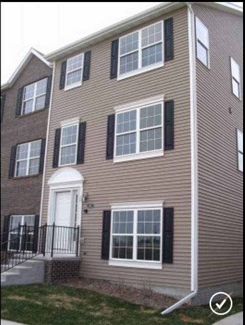1st image of 1020 NE Kamies Ln #1020