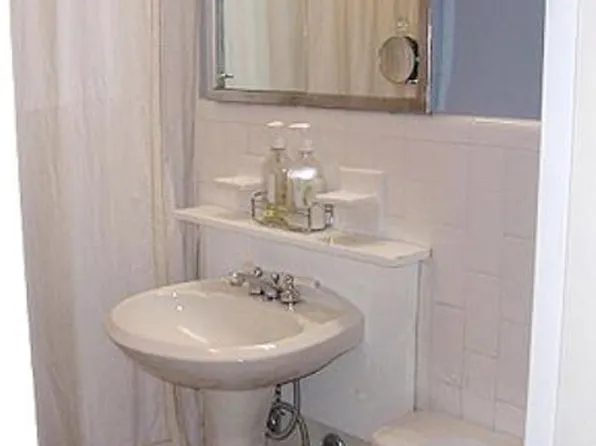 250 West 15th Street image 1 of 1
