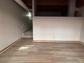 Bridgeview Apartments