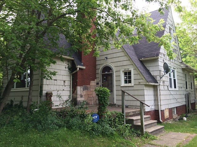 1st image of 2922 Lincoln Way W