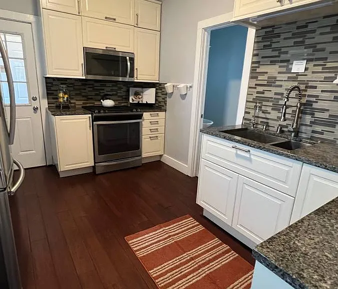 3012 Colfax Ave S — Photo 1