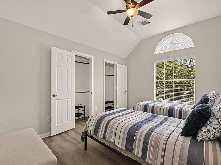 14 Sprite Woods Pl — Photo 35