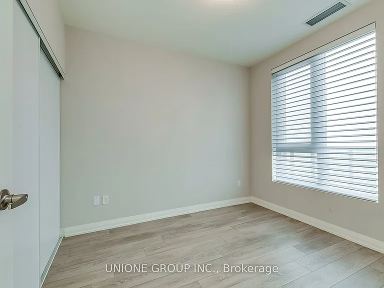 1415 Dundas St E #1204 — Photo 21