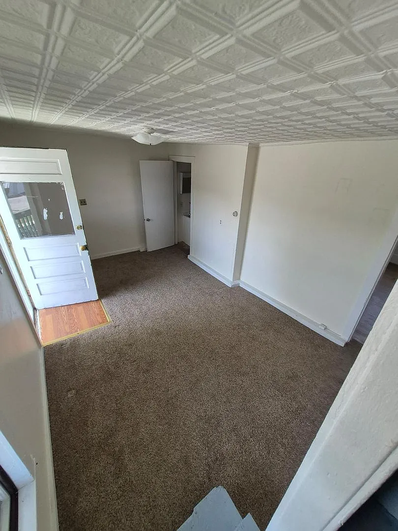 16 Depot Street — Photo 3