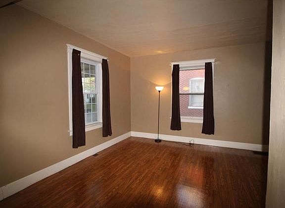 3rd image of 2412 Cleveland Blvd