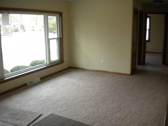 5th image of 37955 Caroline Dr