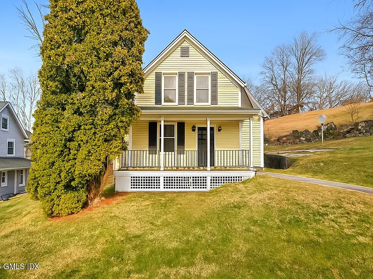 2 Sherman Ave #COTTAGE — Photo 19