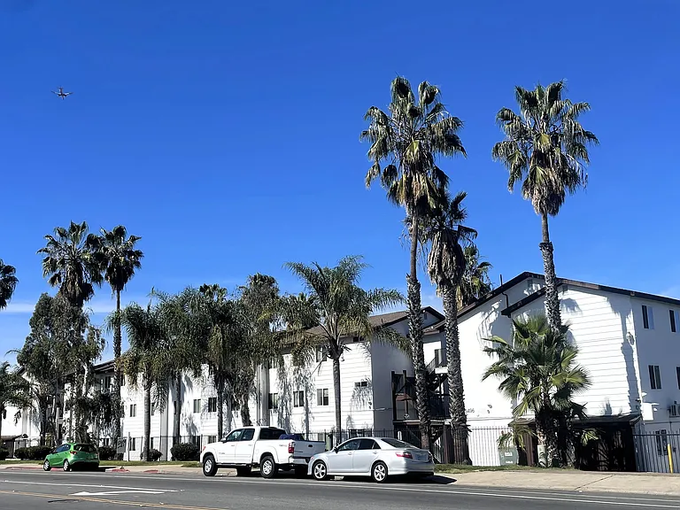 Genesis Apartments — Photo 3