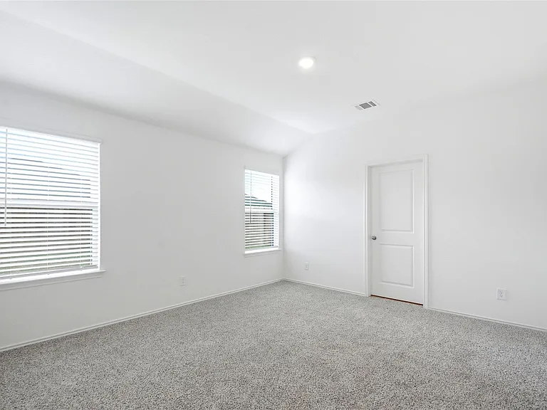 3014 Liams Tower Ln — Photo 9