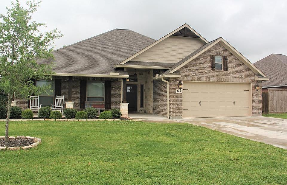 1st image of 204 Rockrose Ln