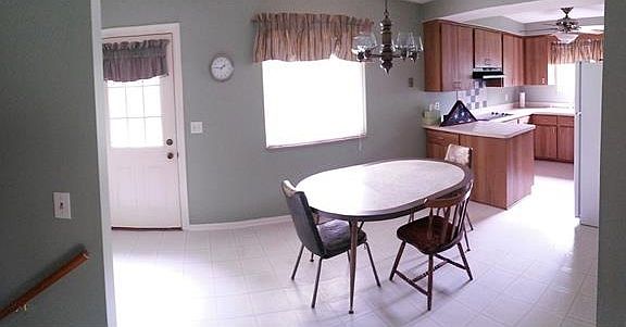 4th image of 1285 Woodlow St
