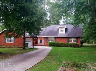 1402 Rainbow Cir, Griffin, GA 30224