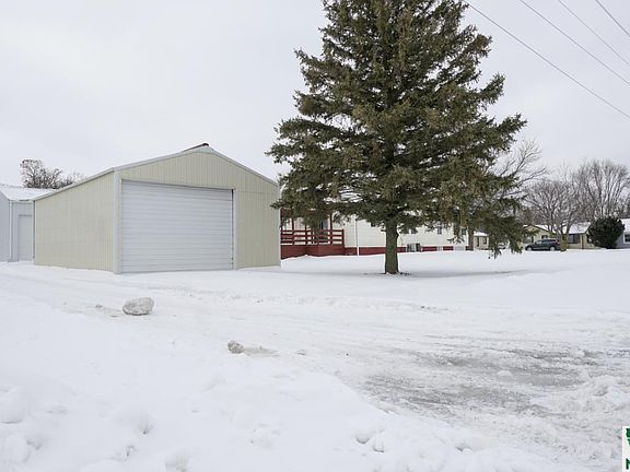 4th image of 403 Tipton St