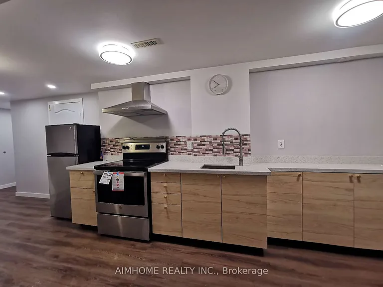 17 Boticelli Way — Photo 3
