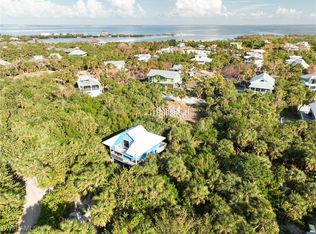 564 Coral Cir, Upper Captiva, FL 33924