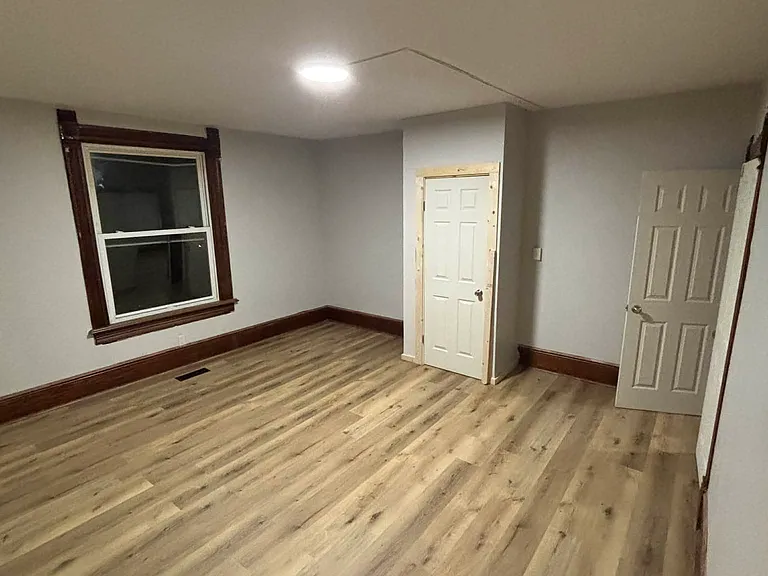 453 Wayne St #1 — Photo 8