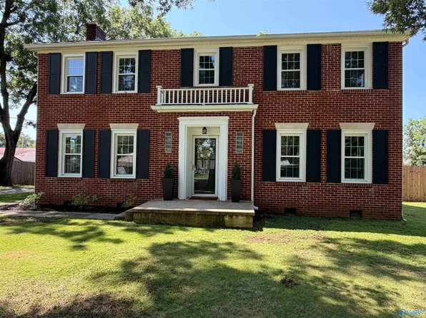 309 Hodges St, Scottsboro, AL 35768